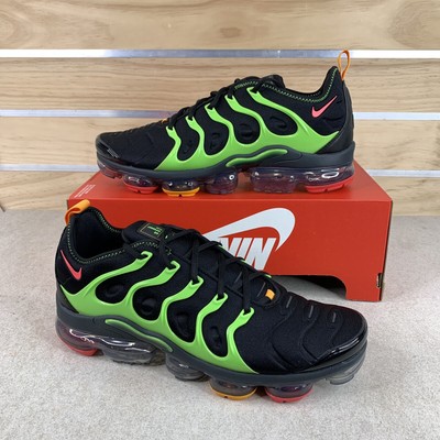 men's nike air vapormax plus running shoes red and black