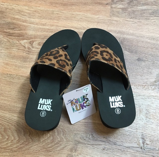 muk luks leopard sandals