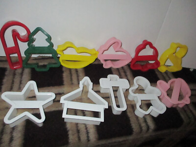 Cookie Cutter Fox Run Craftsmen Plastic Cookie Cutter Lot 3'' - 3.5'' Holidays 11