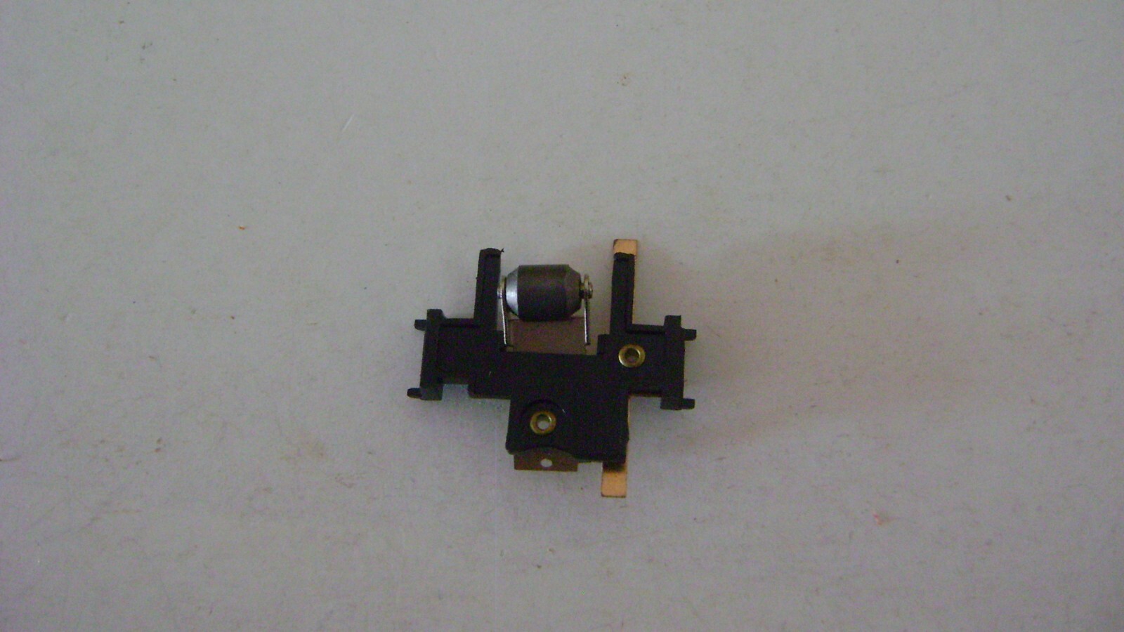 Lionel 9050-150 LTI Pick Up Roller Assembly