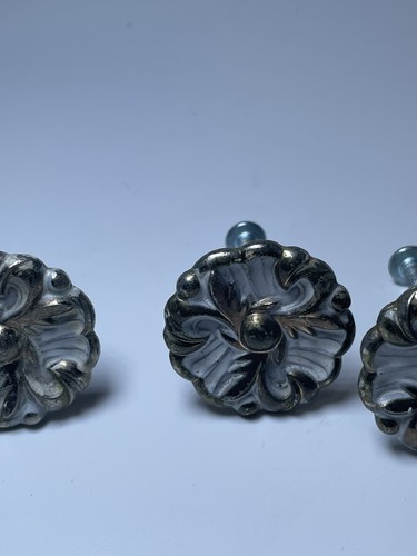 Vtg Amerock Ivory Gold Drawer Pulls Lot 1-1/2 Die Cast Floral White provincial - Picture 6 of 11