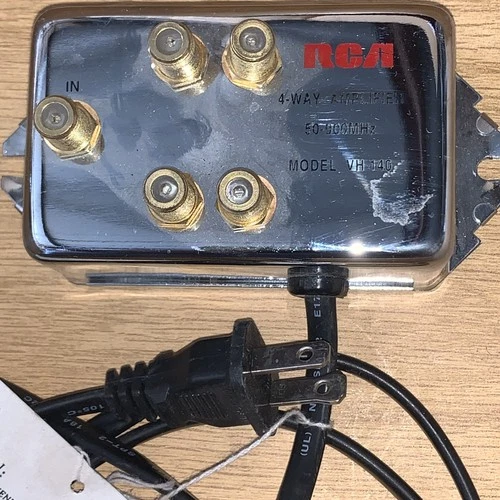 RCA ® VH140R 10 dB Video 4 Way Signal Amplifier