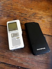 Olympus Digital Voice Recorder DS-2400,Etui, Kabel,Bedienungsanleitung,Neuwertig