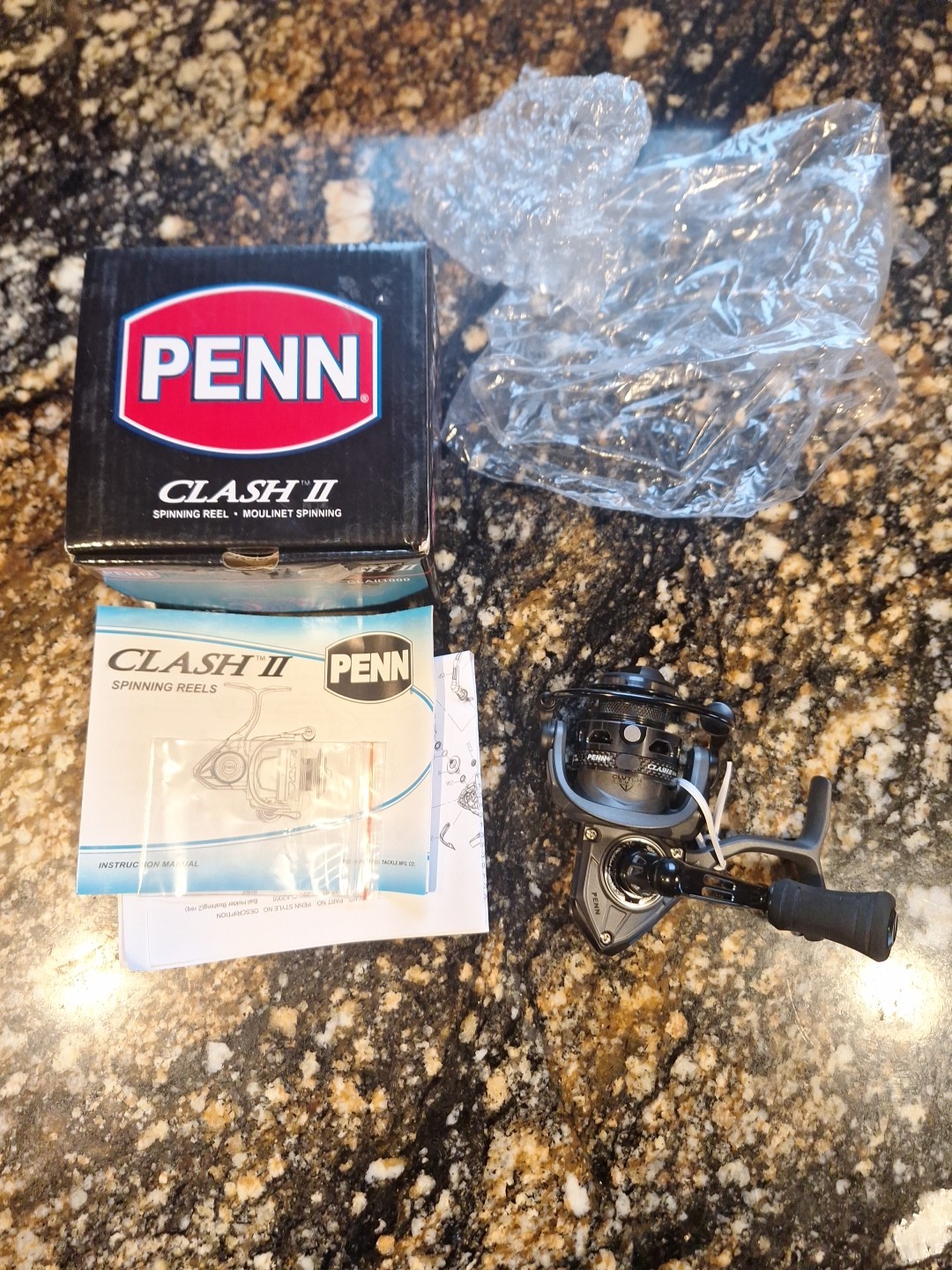 Penn Clash II 1000 Ultra Light Fishing Reel Carbon Fiber