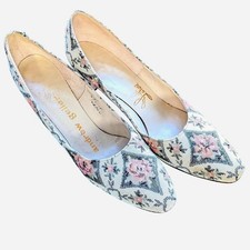 1950s Andrew Geller Laroe Floral Tapestry Pointed Toe Kitten Heel Pumps 7.5