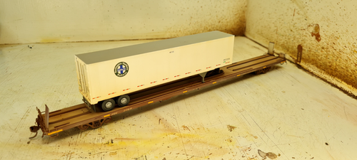 HO Atlas 89FT TOFC with trailer #FEC 2769 Weathered