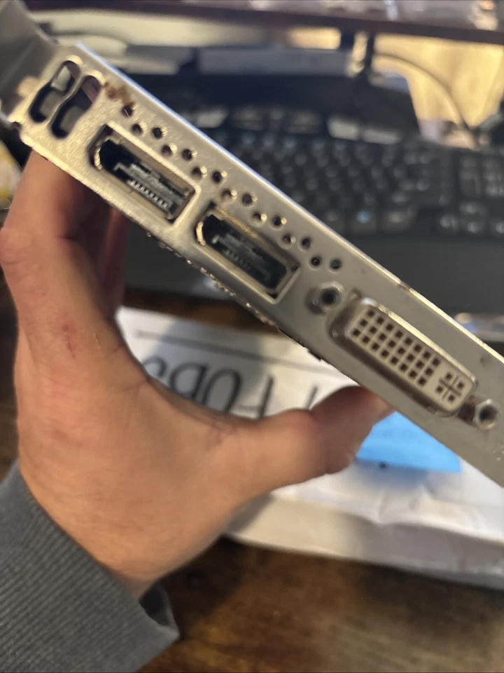 NVIDIA Quadro 4000 2GB GDDR5 PCIe x16 Graphics Card VCQ4000V2-T - Image 3 of 4