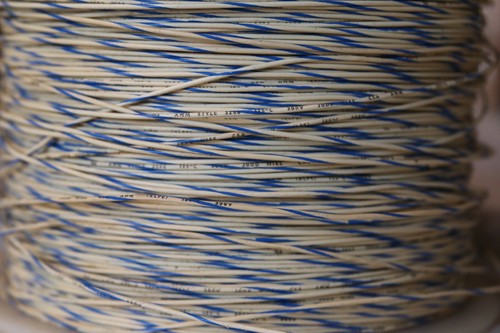 TWO PARTIAL ROLLS WIRE COBRE-JUDD WIRE XLPE AWM 3266 300V 125C & TELEDYNE - Picture 6 of 17