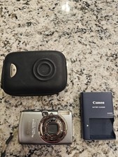 Canon SILVER PowerShot SD700IS DIGITAL ELPH 6.0MP 4X ZOOM Camera Charger Case