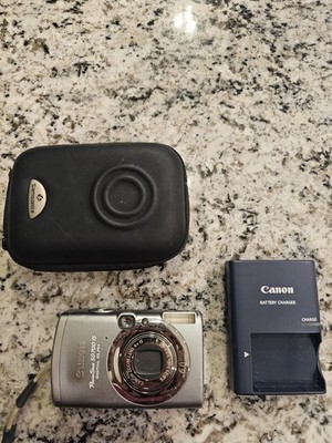Canon SILVER PowerShot SD700IS DIGITAL ELPH 6.0MP 4X ZOOM Camera
