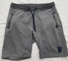 Manchester United Grey Cotton Men  s Med Lounge Shorts Zipper Pockets Licensed