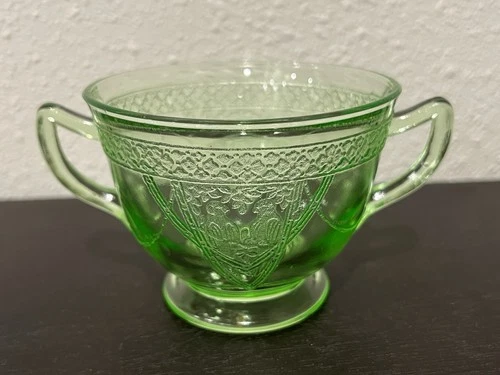Vintage 1930s Federal Glass Georgian Lovebirds Green Depression Glass Sugar Bowl