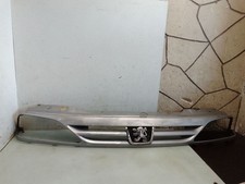 Calandre Peugeot 806