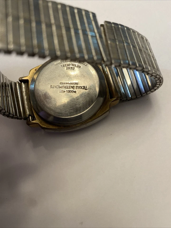 Reloj LED Texas Instruments Modelo 401 Hombre==Piezas/Reparación Foto 2 de 4