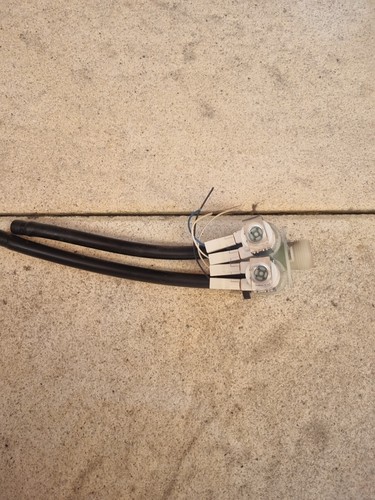 WASCHMASCHINE ES-GFB8145W  SHARP  . Einlassventil Magnetventil Ventil