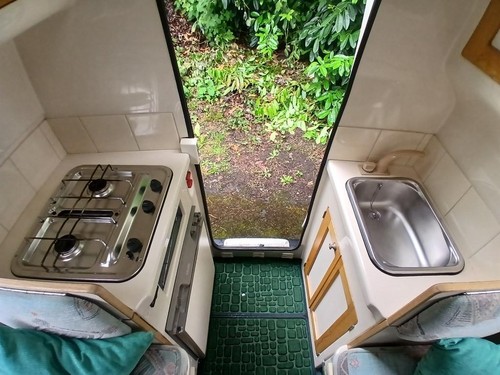 Romahome Duo Compact Motorhome - Picture 10 of 13