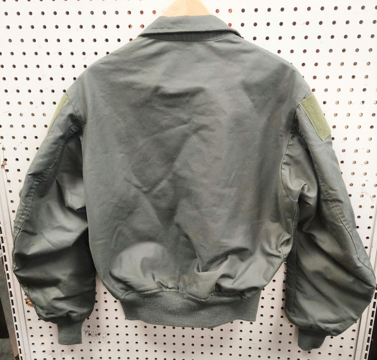 NWOT Matte Sage CWU-36/P Summer Men's Flyers Jacket Large 42-44