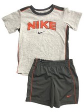 Nike Boys Gray  Orange Shorts  T-Shirt Set Athletic Outfit 7