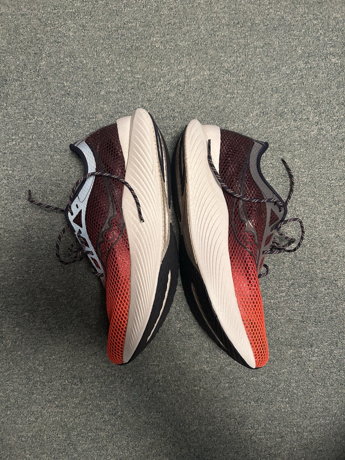 Saucony Running shoes Endorphin Pro 3 ViZiPRO - Men's Size 13 Used image 3
