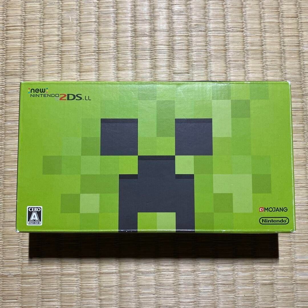 Minecraft Nintendo 2DS LL Creeper Edition Video Game Console w/Box