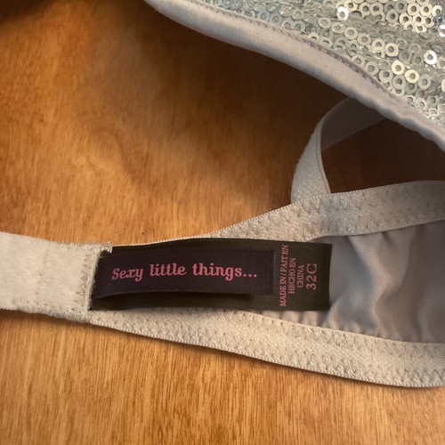 Victoria’s Secret Sexy Little Things Silver Sequence Bra 32C EUC - Picture 6 of 9