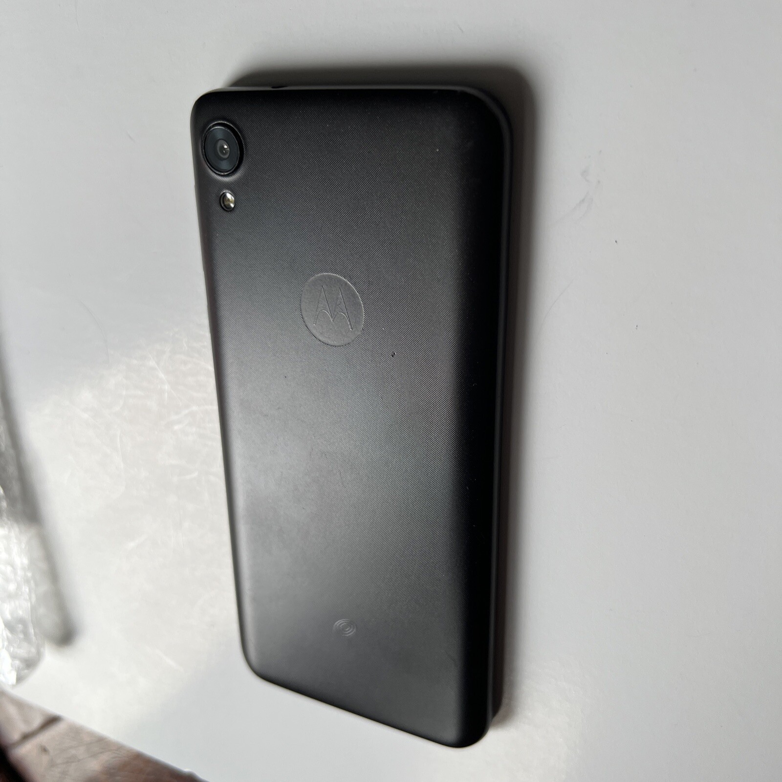 Motorola Moto E6 XT2005DL (16GB) Tracfone CRACKED GLASS G00GLE L0CKED