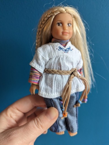 *RETIRED* AMERICAN GIRL 6.5” Mini Doll Julie NICE Complete (No shoes) - Picture 7 of 8