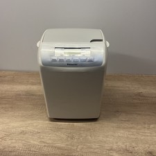 Panasonic Home Bake Bread Maker Model SD-257 White Automatic No Accessories 