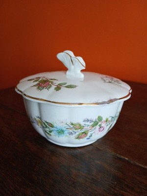 Vintage Zuckerdose von Aynsley Wild TUDOR Muster Bone China England