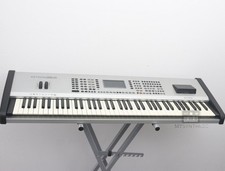 Ketron SD1 - 76 tasti workstation tastiera + 1 anno di garanzia