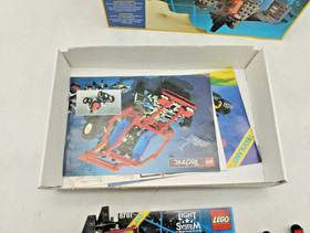 LEGO 6781 SP-Striker Space Police with BOX ORIGINAL BOX Vintage Retro Light System 6986