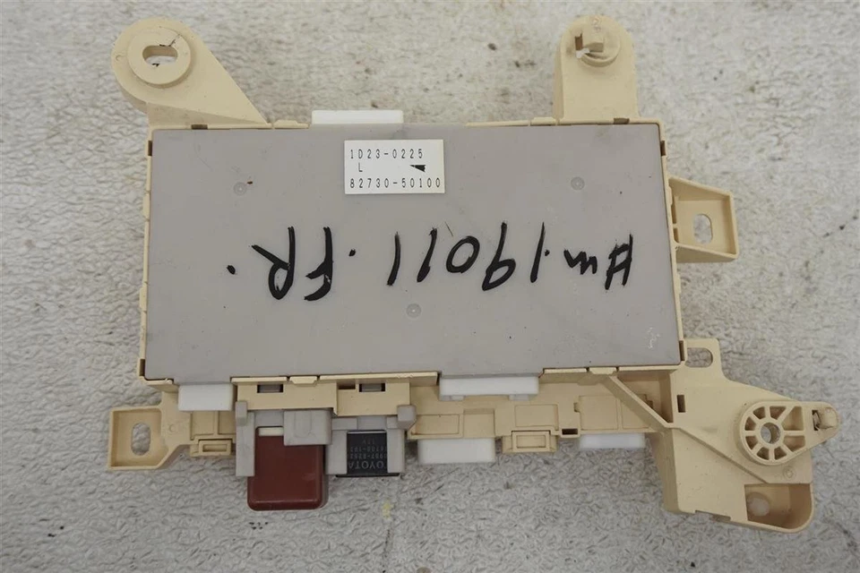 Lexus LS430 2001-2002 cabina de pasajeros caja de fusibles 82730-50100 Foto 4 de 4