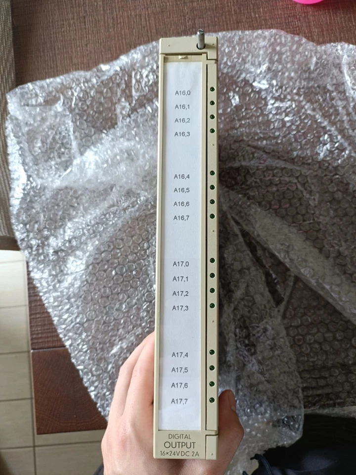 Siemens S5 65 454-7LA11 USCITA DIGITALE 16x24 VDC 2A - Immagine 3 di 4