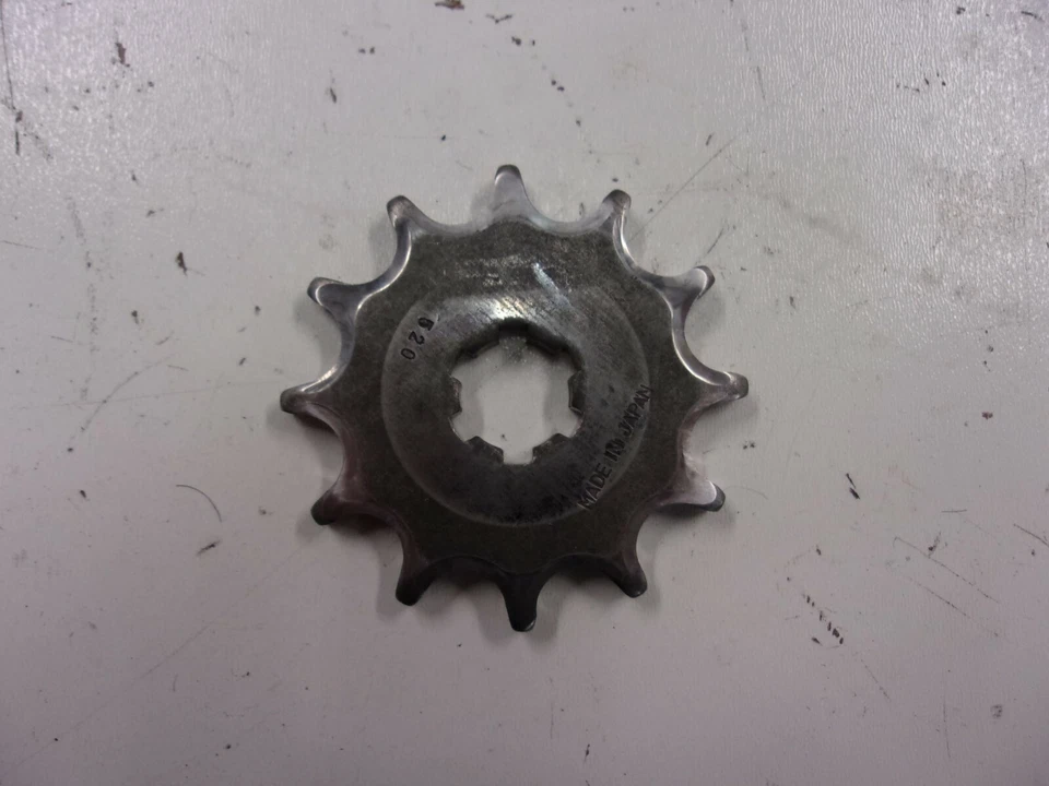 Piñón de transmisión 1975 Suzuki TS185 Foto 2 de 4