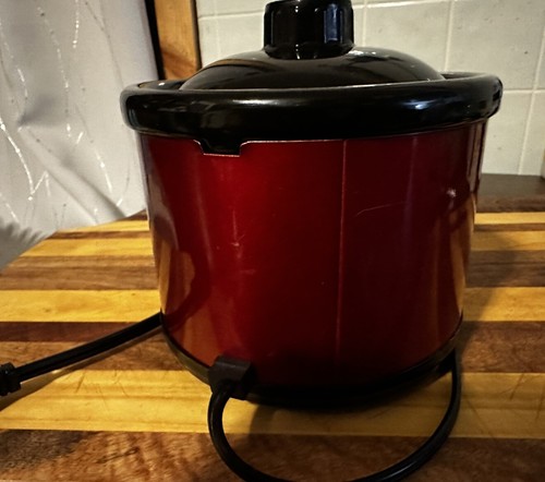 MyMini Dipping Chocolate Melter, 20oz, Red - Picture 3 of 6