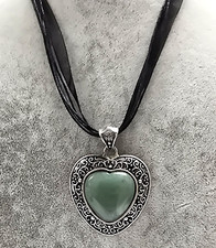 NEW HEART PENDANT GREEN NATURAL JADE STONE,BLACK MULTI CORD,RIBON NECKLACE