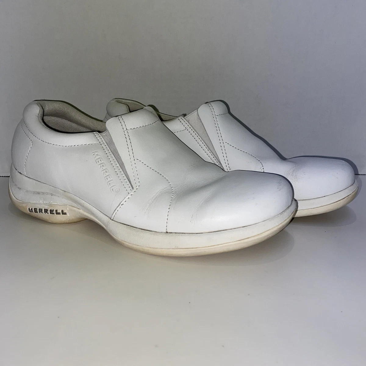 White merrell deals nursing shoes