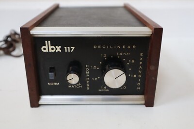 DBX 117 Decilinear Compressor Dynamic Range Processor