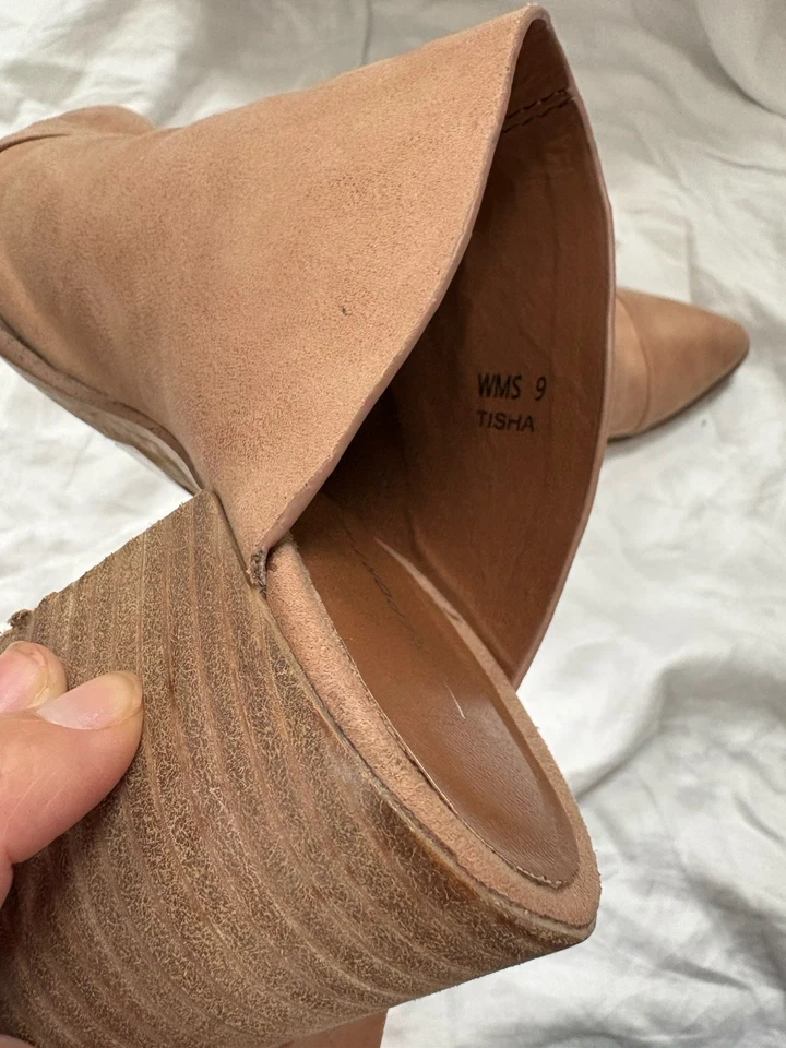 Report Tan Suede Mules Slip-on Block Heels Pointy Toes Studded 9 Comfortable! - Image 4 of 4