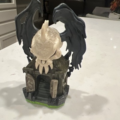 Darklight Crypt 2012 Topps Activision Skylanders Giants #69