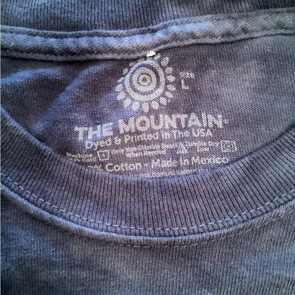 CAMISETA THE MOUNTAIN YOUTH GRANDE AZUL TIE DYE TIBURÓN MANGA CORTA ALGODÓN Foto 4 de 4
