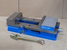 Kurt DX6 CrossOver Manual Precision Machine Vise 6" Jaw Width 9" Opening