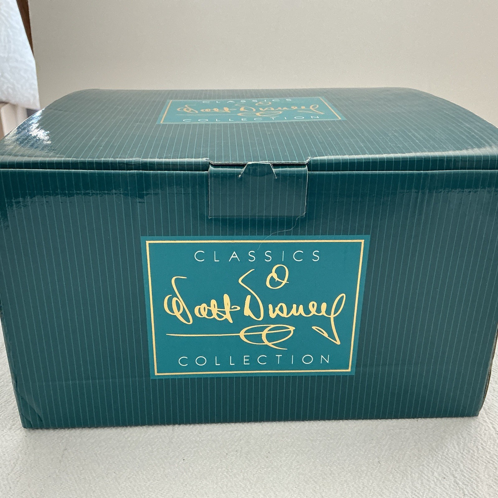 WDCC Disneyland Main Street Electrical Parade Cinderella’s Coach w/Lightbulb