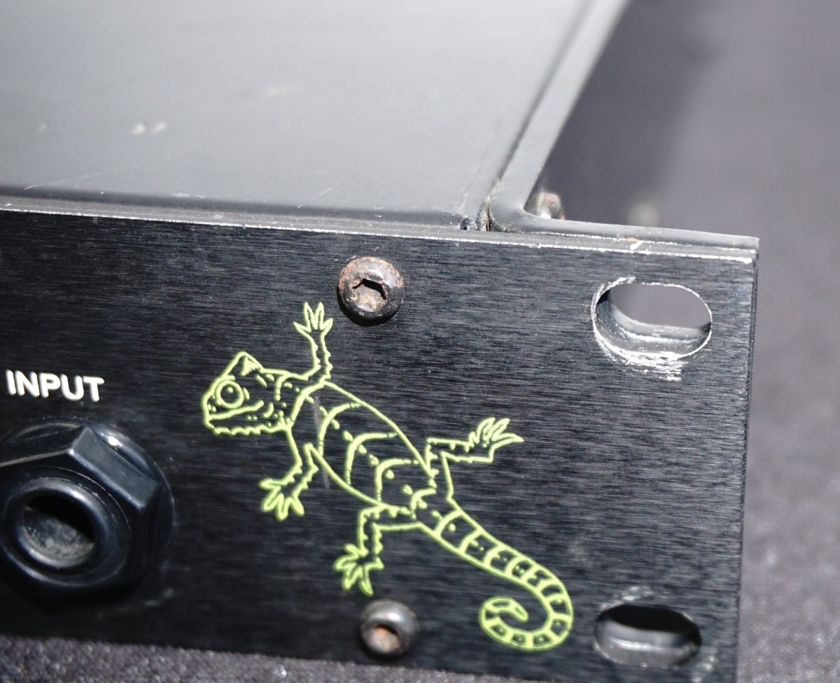 Rocktron Chameleon 24bit DSP Guitar Preamp & Effects Original