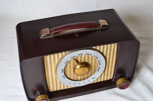Vintage Zenith  S-14888 Bakelite Tube Radio Beautiful Old Radio WORKING! - 第 5/9 張圖片