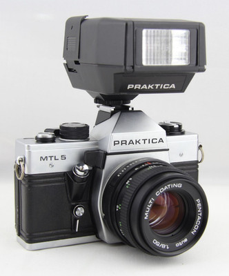 DDR Praktica MTL 5 + Pentacon 1.8 / 50 mm mit Tasche Blitz Teleconverter # 13249