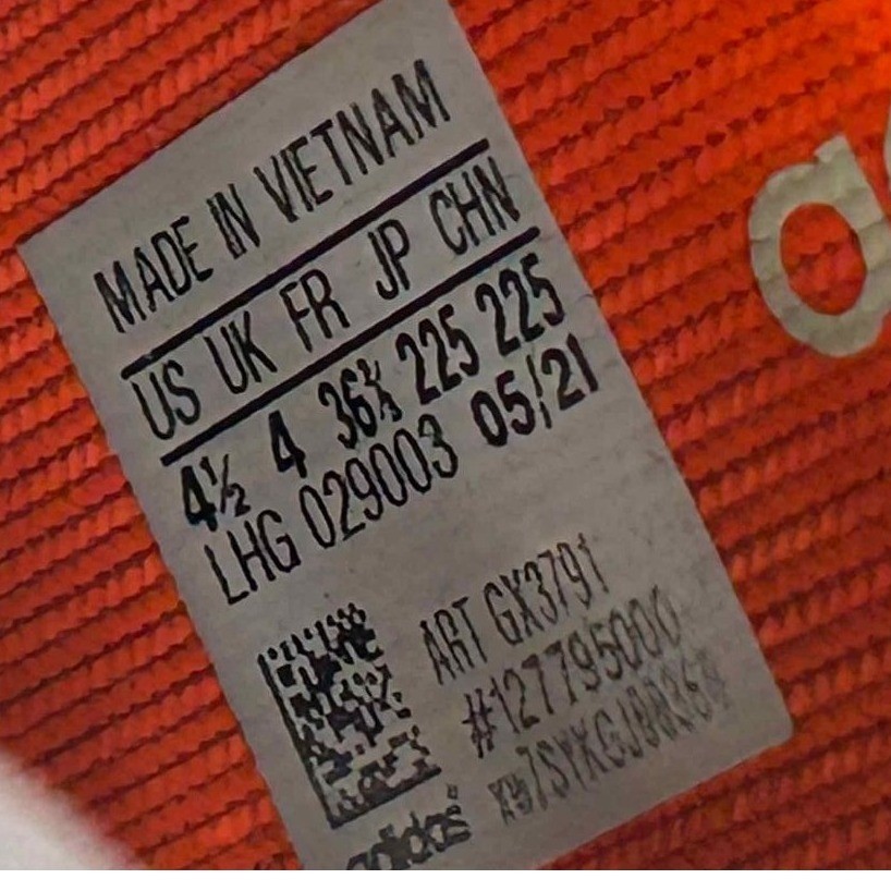 Adidas Yeezy Boost 350 V2 Originals Black Sneakers GX3791 Unisex Size 4.5 in Box thumbnail 4