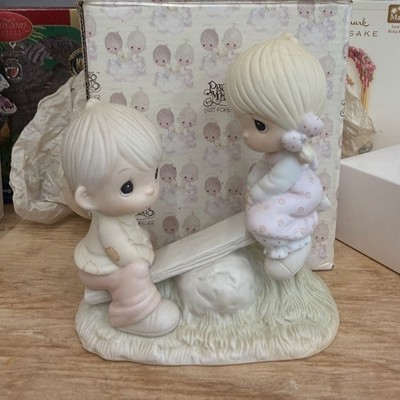 Precious Moments Enesco Love Lifted Me Porcelain Figurine Multicolor 1981 Box