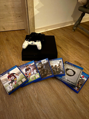 Sony PlayStation 4 Pro 1TB Schwarz 4K PAL 2 DualShock + Spiele