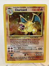 Pokémon TCG Charizard Base Set Unlimited Hol...